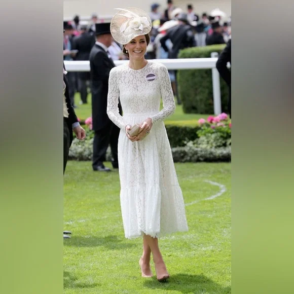 Dolce & Gabbana | Dresses | Dolce Gabbana Dress Aso Kate Middleton | Poshmark Dolce & Gabbana | Dresses | Dolce Gabbana Dress Aso Kate Middleton | Poshmark
